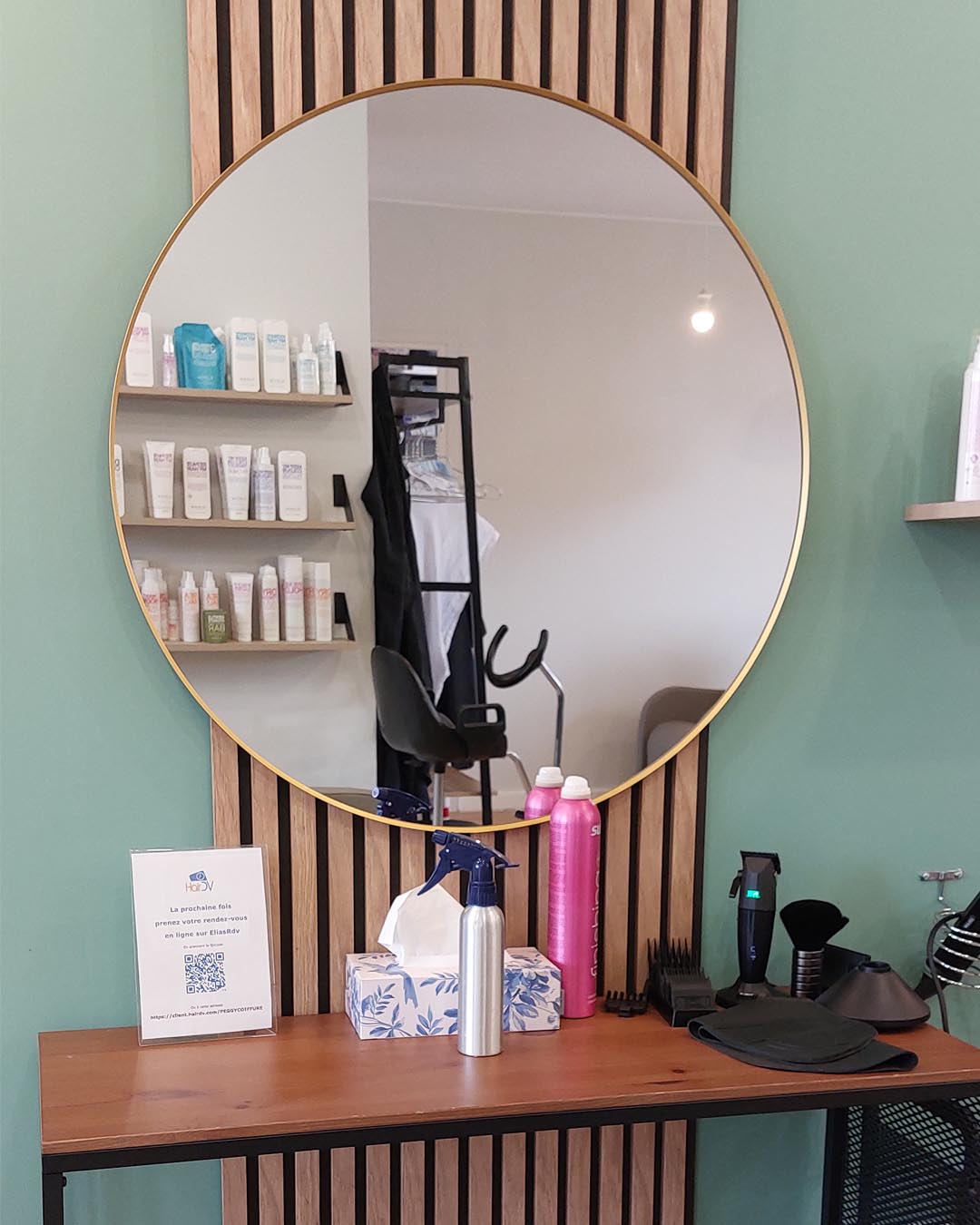 Nouveau salon de coiffure